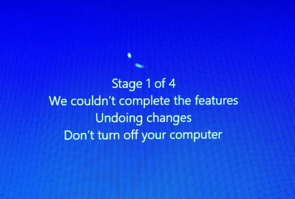 Windows update: undoing changes during system start