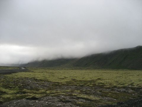 Southern Reykjanes mountains under cloud cover / Südliche Reykanes-Berge unter Wolkenbehang