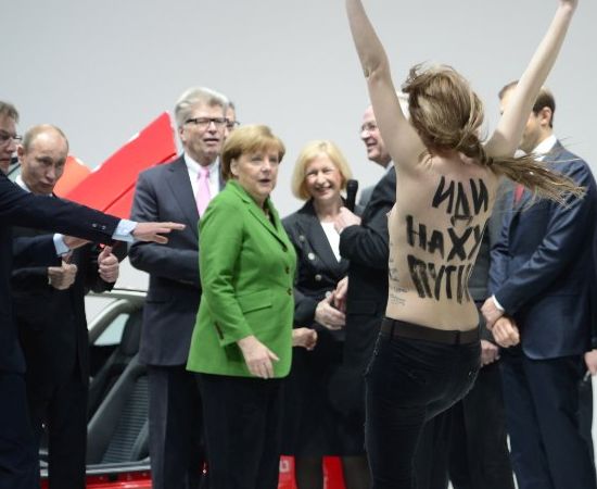 Putin approves of Femen's protest